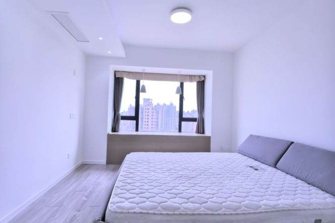1 Br, 1 Living room, High Rise building with Oven, Dryer, 90 sqm @ Madang metro L9&13