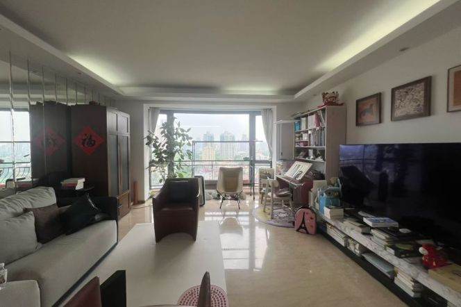 Anfu Road / Urumqi Road,The Summit ， good value for money, large 3-bedroom apartment，L1-7