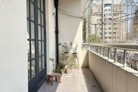 Hengshan Road, Wutong District. A large apartment with open spaces and an outdoor balcony.