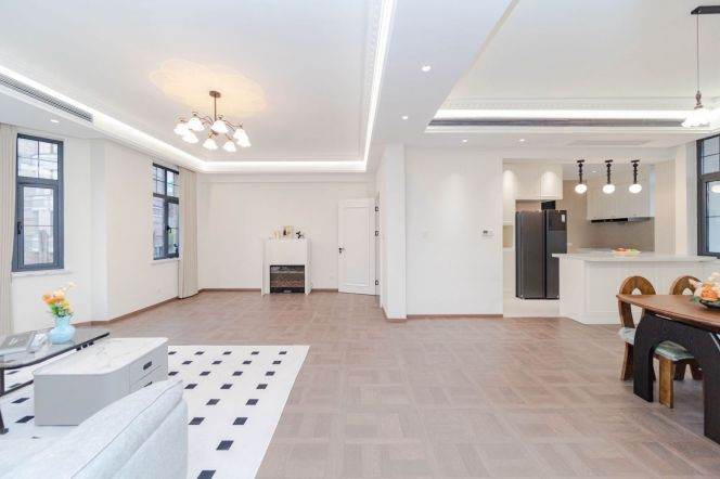  188sqm 2+1br heritage apt @Middle Huaihai Rd   Line 1&13