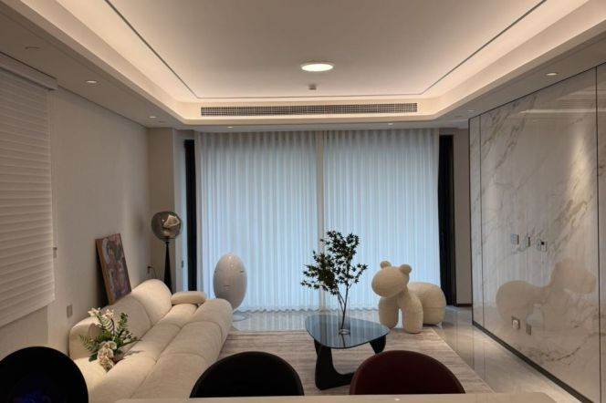 Stunning Huangpu River View Apt | Fully Furnished Best Value Home Ready to Move In