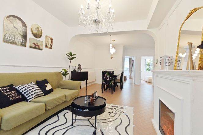 11.8k Vintage 2Br with wall heating Nr Jiashan Rd.line9/12