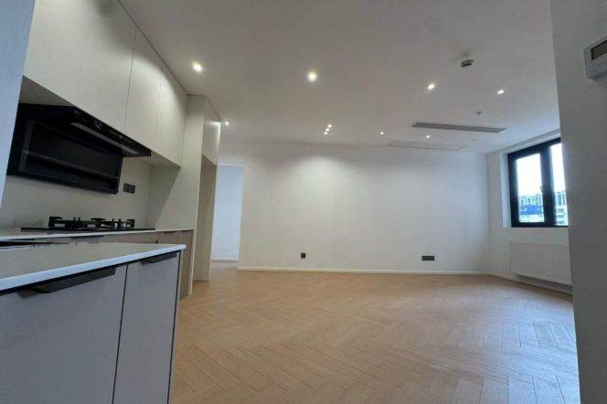  Renovated 2br high-rise nr Jiashan Rd  Line 9&12