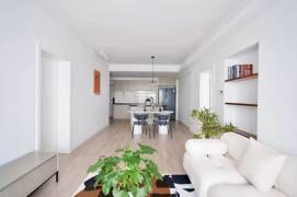 3 Brs, 2 Baths, Open Balcony/Floor heating/Central ac/Oven, 130 sqm @ Zhongshan park L2,3&4