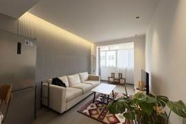Nice Terrace 2br Apt in Yuyuan Road