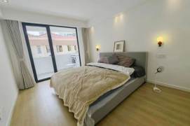 Valuable Jianguo/Shaanxi Rd 1BR with Balcony/Oven 9.5K 