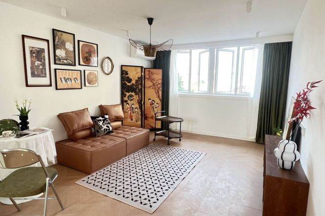 7.5k Comfort duplex 1Br with wall heating Nr Jiangsu Rd.line2/11