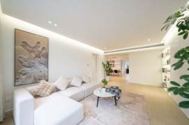 Upscale Xujiahui Home | Dual Balcony & Complete High-End Fittings  