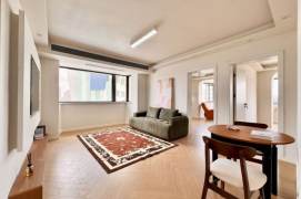 Spacious 2Brs/2Lrs/1Bt apt nr Jiangning rd,M13