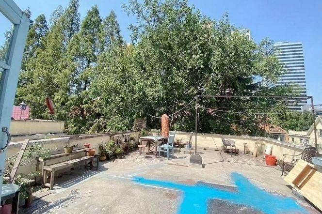 Spacious/Valuable Jiangsu Rd 2+1BR Huge Terrance 14.2K    