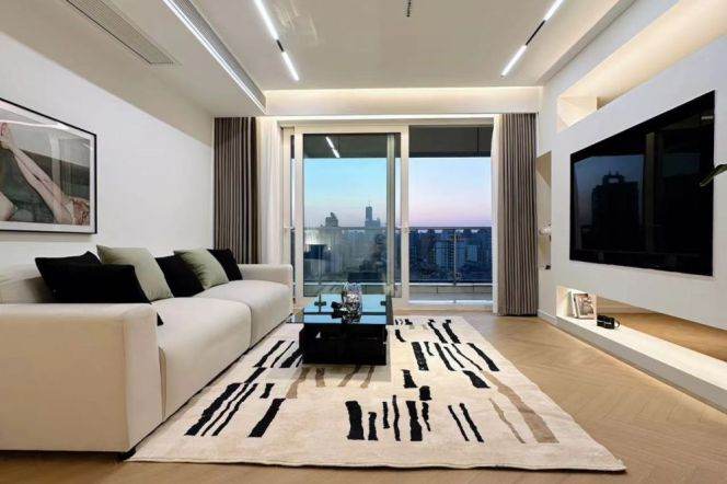 Modern decoration 3brs with balcony and floor heating  belong to Tianzifang area 