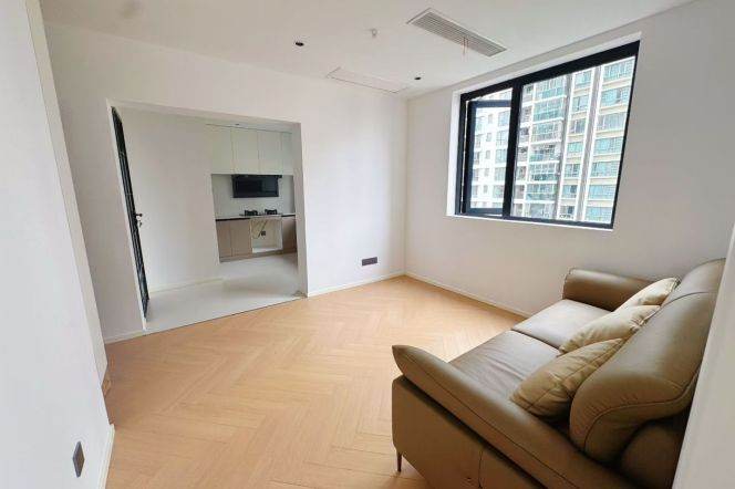  brand new elevator 1br Nr jiashan road M9/12