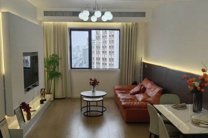 Spacious & high- rise 2BR apt near Zhenping rd station 