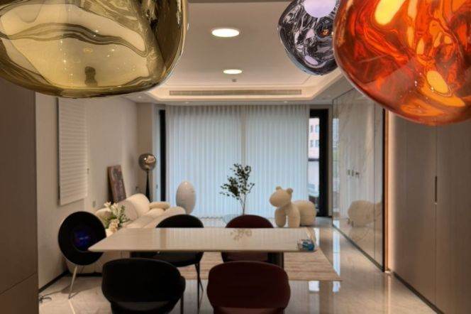 Stunning Huangpu River View Apt | Fully Furnished Best Value Home Ready to Move In