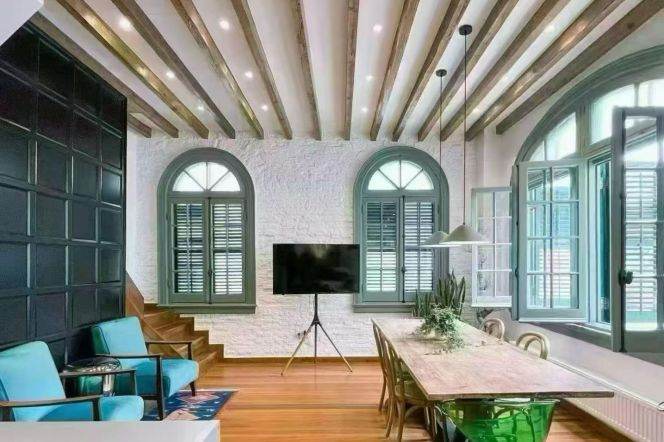 Distinctive 2BR 2BA Duplex Lanehouse nr iapm