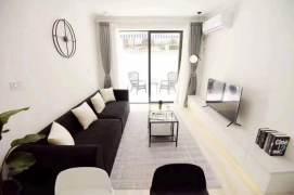 Fully furnished 1Br w. Patio Short-lease allowed