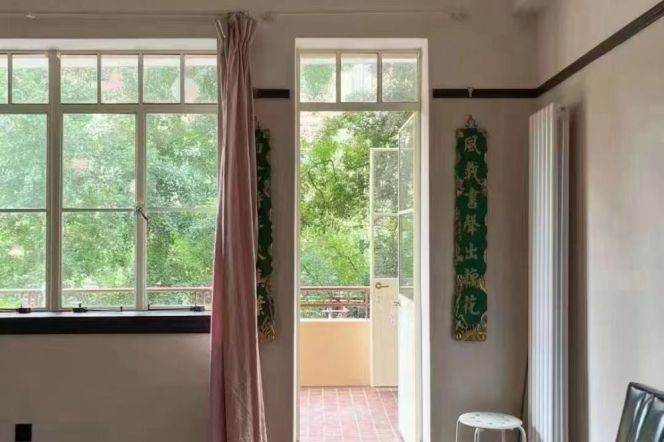 Spacious historic APT 2BR Balcony Jianguo Rd 25k