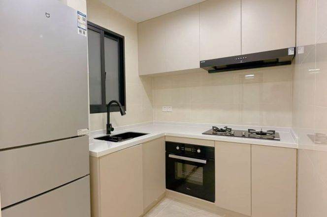 Modern 1br/75sqm & elevator/oven@Wuding Rd & Line 2/14