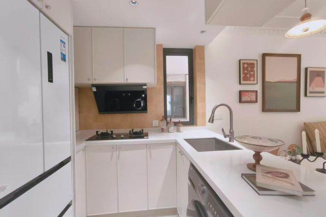 Changshu rd station one bedroom