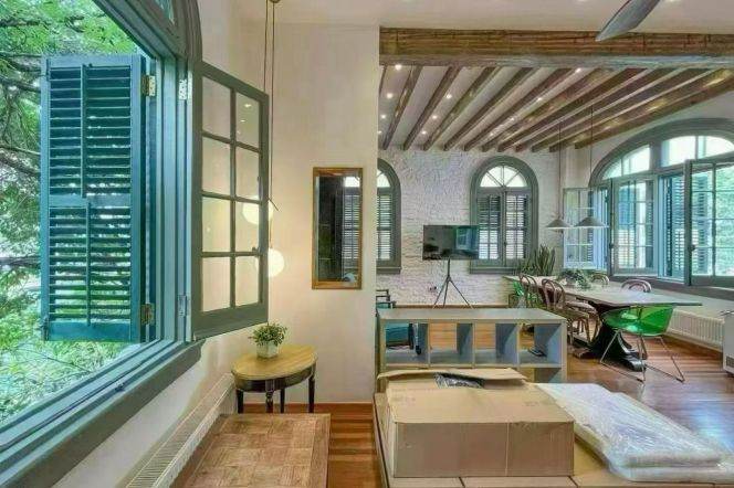 Distinctive 2BR 2BA Duplex Lanehouse nr iapm