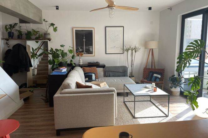 Duplex 2br/2bt Flat with triple Balconies