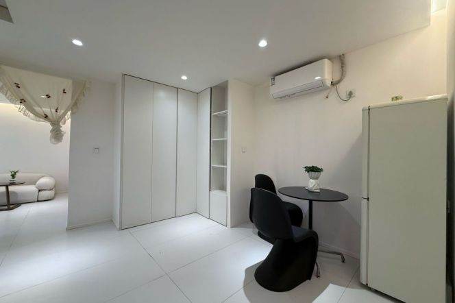 Modern 1br 1lr/elevator/bright room/cozy&spacious,SH Railway Station@L1/3/4