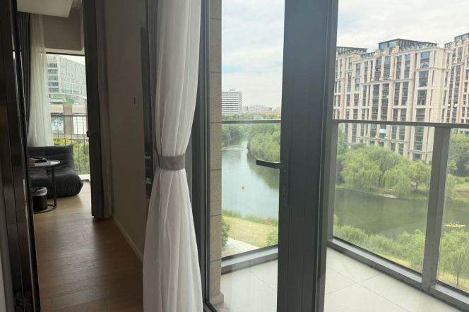 1BR near line 10 , Wujiaochang and SUFE can long and short term lease