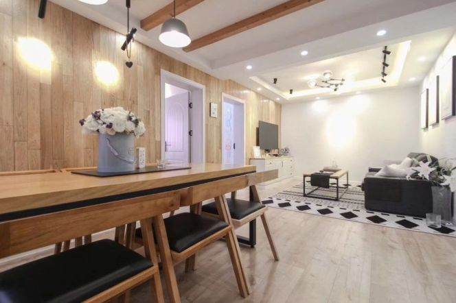 Elevator building | 2-bedroom apartment | East Nandan Road | 5 mins to Metro Lines 1/9/11, Xujiahui