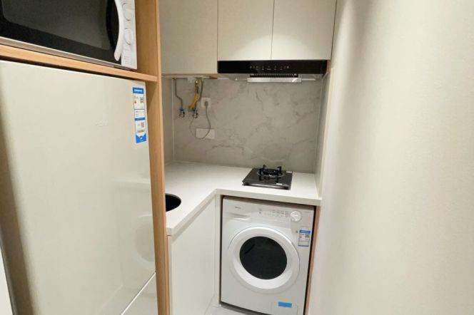 One bedroom hongqiao rd station