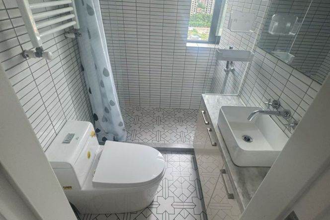 Cozy 1BR w. Balcony&Heating Changshu Road Station