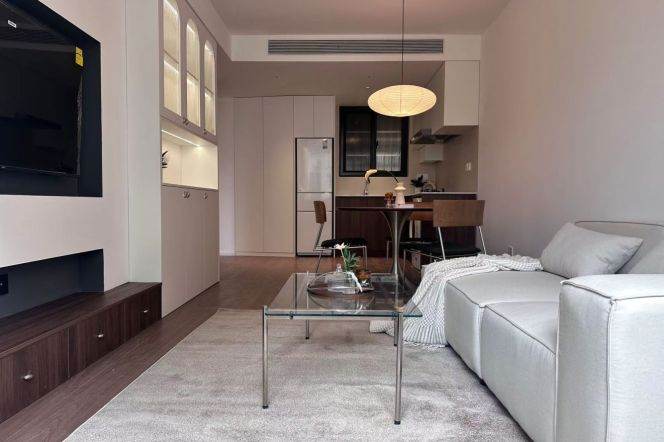 Changshou rd station one bedroom