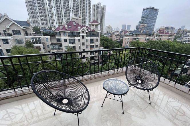 modern duplex 3brs floor heating open balcony near Lujiazui CBD 29.5K