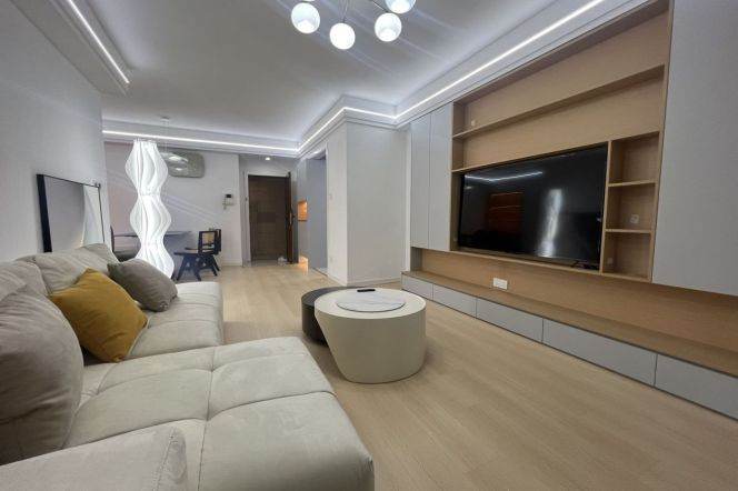 2-bed apartment with elevator | Lanbaoshi Road | 5 mins walk to Line 15 Yaohong Road Station