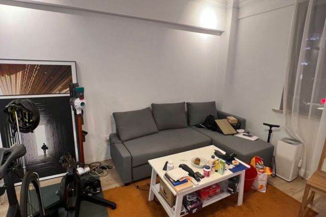 Nice Elevator Apt close to west Nanjing Road
