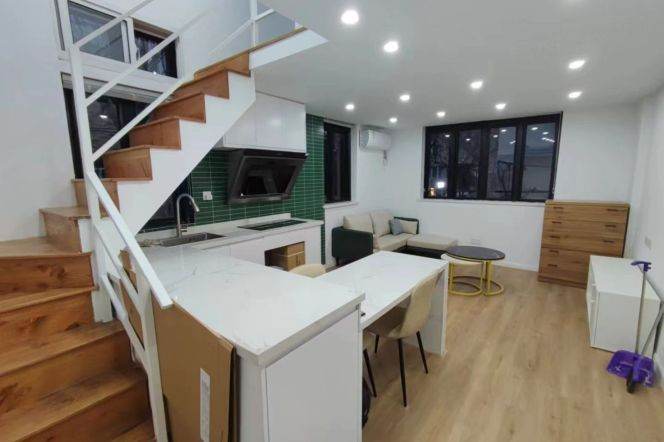 Cozy 1Br 2nd floor Oven @Iapm