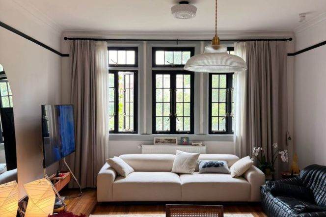 Classic spacious Apt in middle Huaihai Road