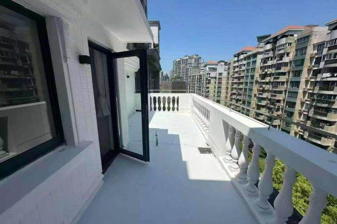 Modern decoration 4brs with terrace and floor heating  beside Su zhou river 