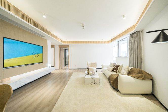 Modern decoration 3brs with floor heating and balcony in Jing an area