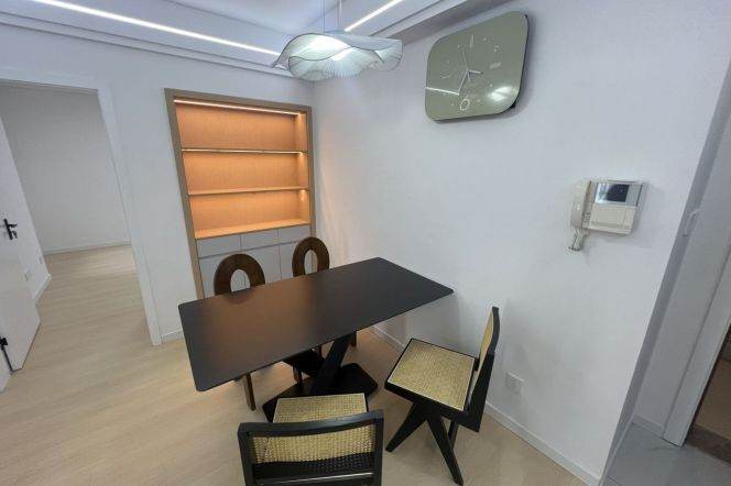 2-bed apartment with elevator | Lanbaoshi Road | 5 mins walk to Line 15 Yaohong Road Station