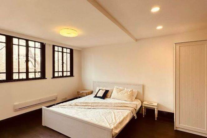 IAPM,Shaanxi South Road Metro Station, English-style Garden, 3rd Floor, Entire Floor,L 1-10-12