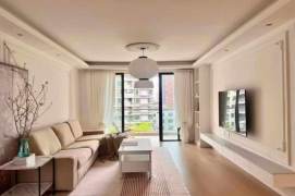 3 Brs, 2 Baths, Open Balcony/Floor heating/Central ac/Oven, 140 sqm @ Changping metro L7