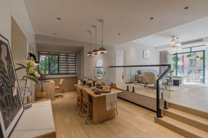 Decent Balcony 3br/2bt Flat close to West Bund