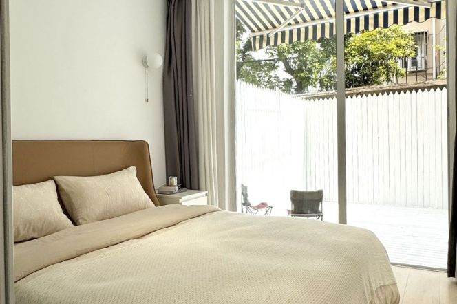 Good Value 1Br/2Lr/1Bt+Outdoor Yard Close to L2/3/4 Zhongshan Park Station 