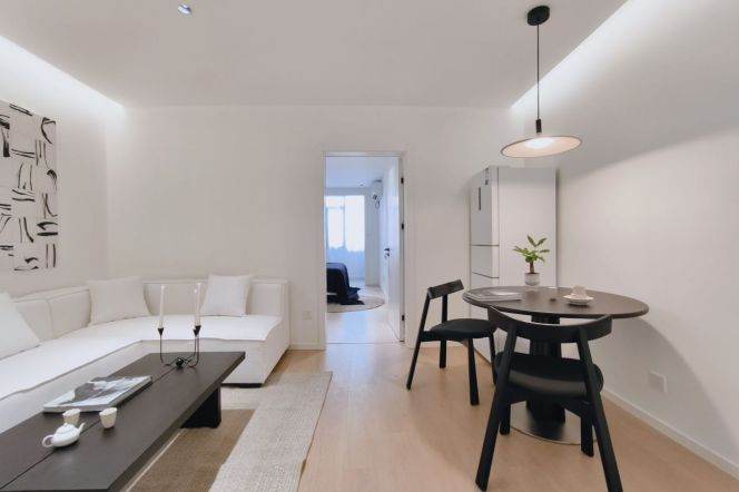 caobao rd elevator 2BR/big living room@L1/12