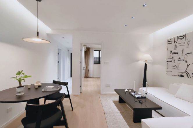 caobao rd elevator 2BR/big living room@L1/12
