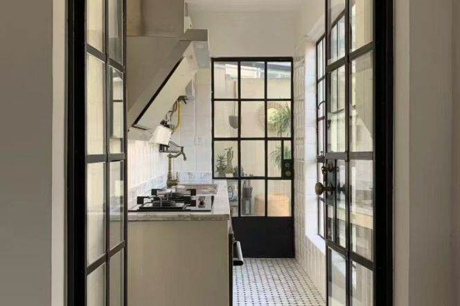 Yuyang Road 2brs with terrace and Sunny room