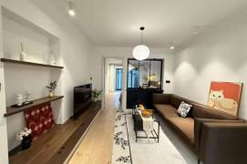 Modern 1BR 1LR+big yard/Nice deco&location,Zhongshan park@L2/3/4