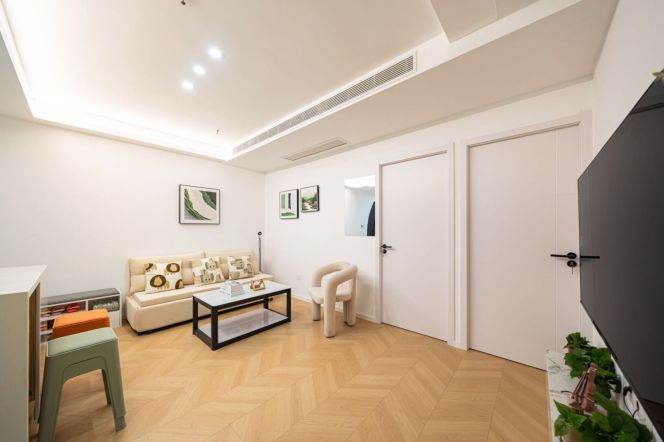Modern 3BR with Central AC & Dryer near Qufu Road — 10,800 RMB