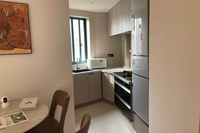 Cozy 1br apt in Jing'an,with Gym,swimming pool,Close to Metro