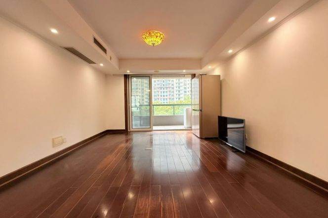 Da’an Garden -3brs 2baths-130sqm -nice environment- with car park-Jing’an 